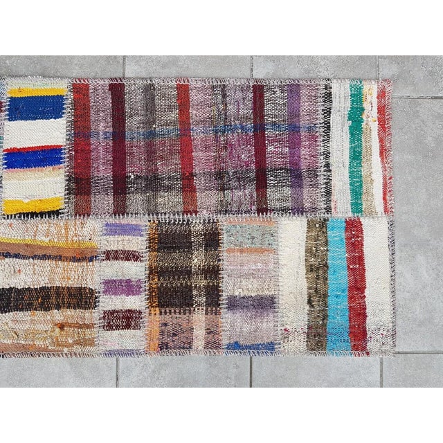 1970s Mid 20th Century Organic Multicolour Handmade Carpet For Sale - Image 5 of 10
