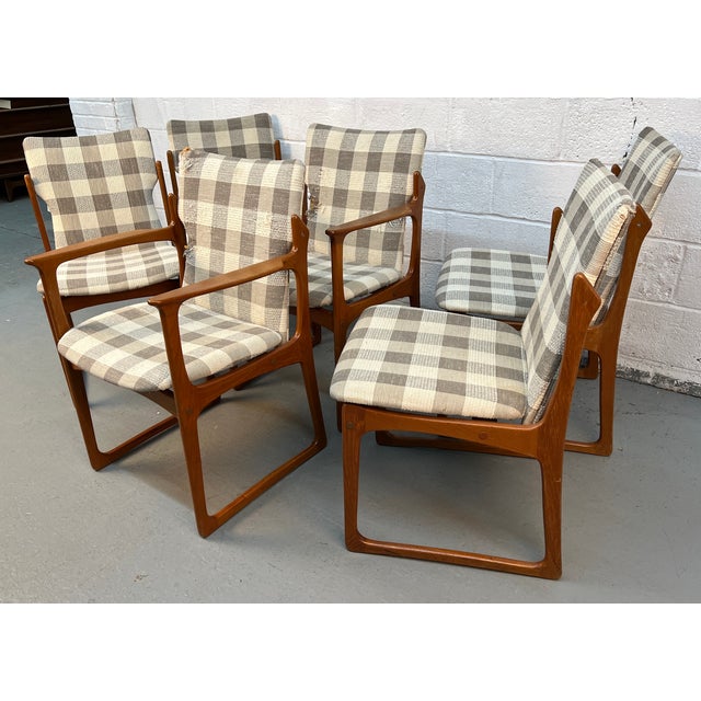 Mid 20th Century Mid 20th Century Set of Six Danish Mid-Century Modern Teak Sled Leg Dining Chairs by Art Furn For Sale - Image 5 of 17