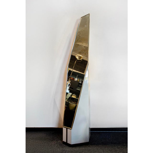 Freestanding mirror with lacquered metal frame and brass frame. Space Age style Made in Italy 1960s