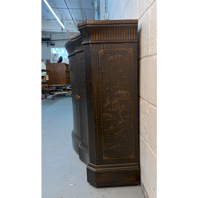 Late 20th Century Ethan Allen Vivianne Chinoiserie Serpentine Console Sideboard For Sale In New York - Image 6 of 14