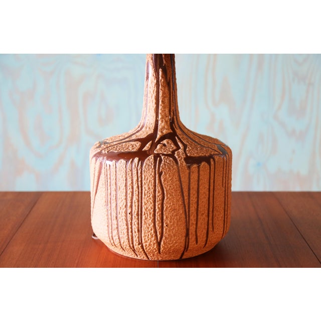 Orange 1960s Mid Century Modern Lava Drip Glaze Studio Craft Pottery Table Lamp For Sale - Image 8 of 13