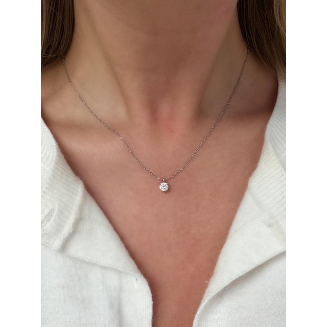 Contemporary Tiffany & Co., 0.44 Carat Round Brilliant Cut Diamond Pendant Necklace, Platinum For Sale - Image 3 of 7