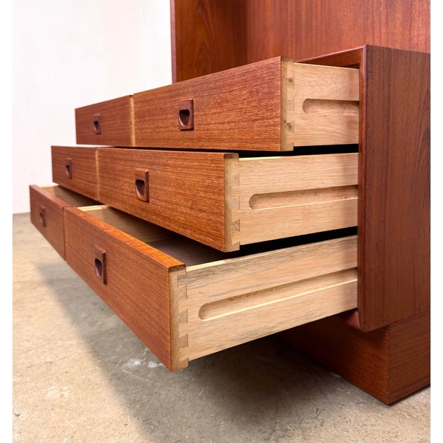 MCM Danish Modern Teak Bookcase Wall Unit by Erik Brouer for Brouer Mobelfabrik For Sale In New York - Image 6 of 12