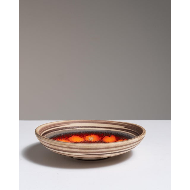 Ceramic 1960s Germany Tan Ceramic Serving Bowl For Sale - Image 7 of 15