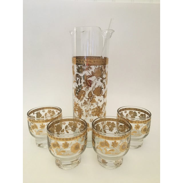 1960s Mid-Century Modern Culver Chantilly Martini Pitcher & Four Footed Glasses- 6 Piece. For Sale - Image 5 of 5