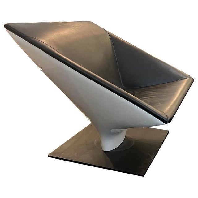 1960s Geometric Lounge Chair in Fibreglass and Leather, 1960s For Sale - Image 5 of 5