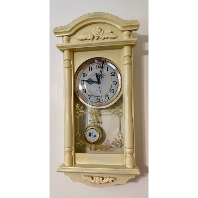 Mid 20th Century European Retro Quartz Pendulum Wall Clock For Sale - Image 4 of 12