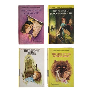 Set of 4 Vintage Nancy Drew Books For Sale