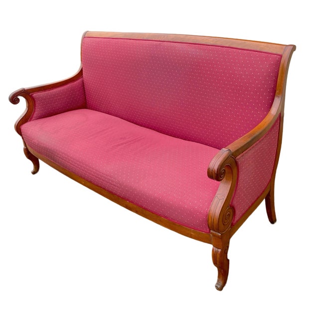 Beautiful deep bench for the living room. Solid wood, excellent condition. Dimensions: Height 94 cm, Length 173 cm, Depth...