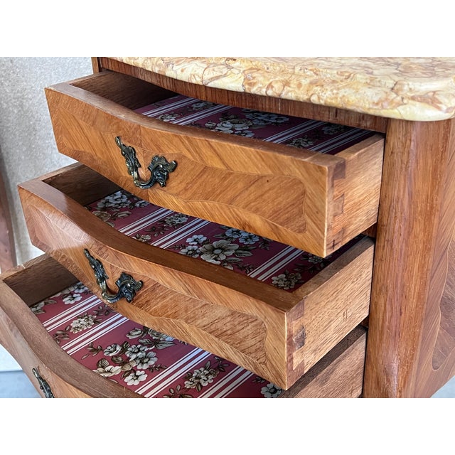 Antique Louis XV French Marquetry Marble Top Nightstands, Set of 2 For Sale - Image 6 of 13