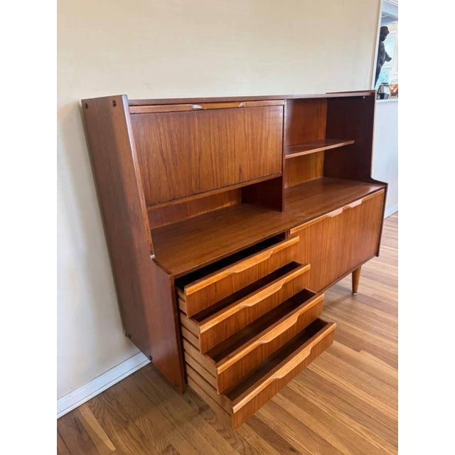 Mid Century Modern Highboard/Sideboard/Hutch/Credenza For Sale - Image 9 of 13