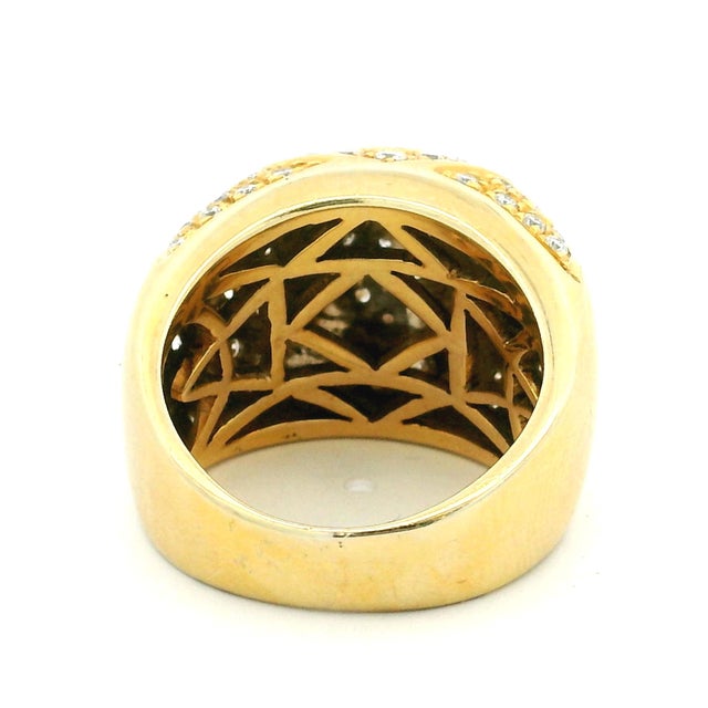 Mid-Century Modern Vintage Italian 18k Gold Pavé Diamond Dome Ring, 1.75 Carats, Size 6 For Sale - Image 3 of 9