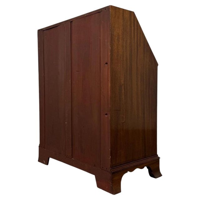 Early 20th Century English Cross-Banded Mahogany Bureau For Sale - Image 12 of 14