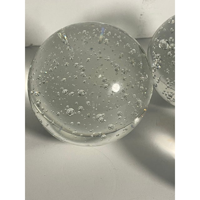 1950s Set of 4, Vintage Controlled Bubbles Paperweights Set For Sale - Image 5 of 6