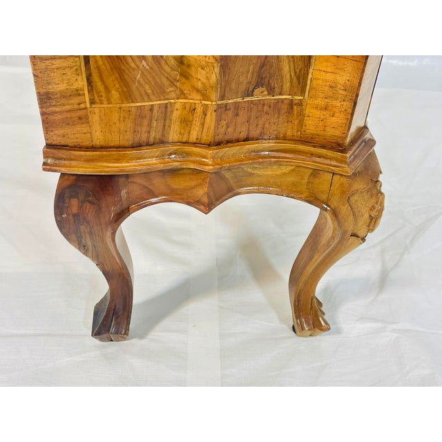 Italian Vintage Walnut Bombe Chest With Sculpted Legs For Sale - Image 15 of 18
