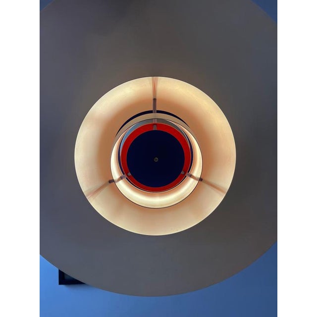 PH5 White Hanging Lamp by Poul Henningsen for Louis Poulsen For Sale - Image 6 of 11
