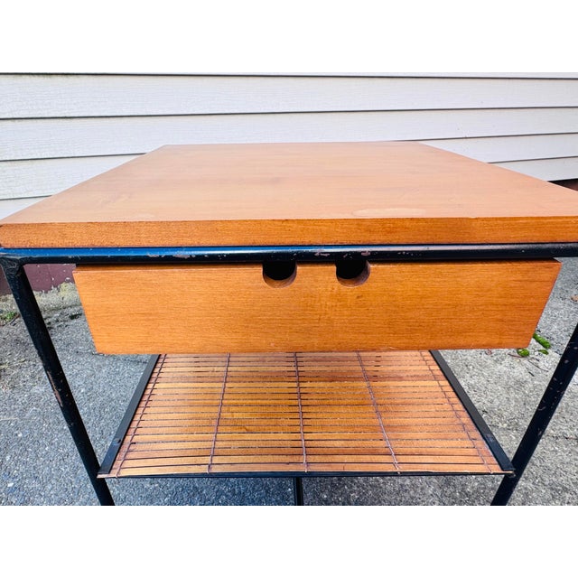 Mid-Century Modern Vintage 1950s Paul McCobb Style Planner Group Maple Nightstand For Sale - Image 3 of 9