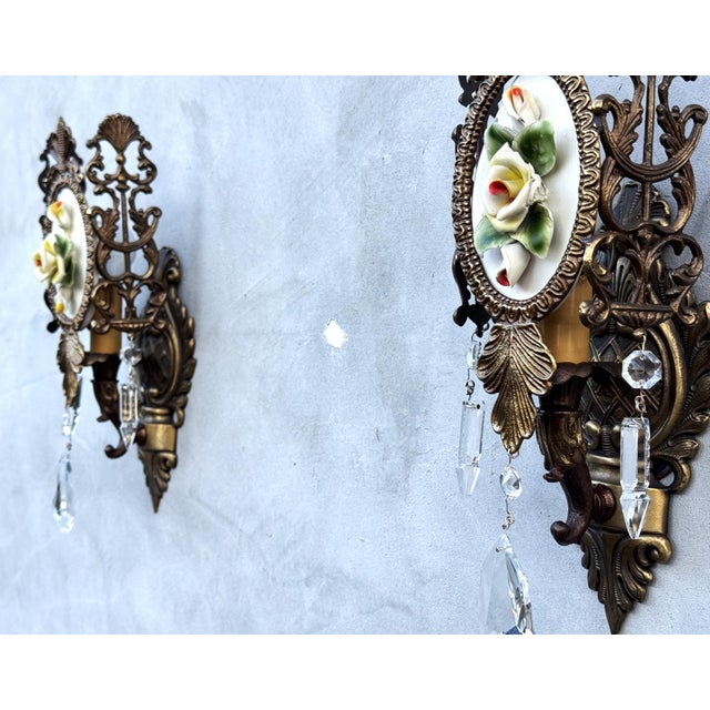 Metal Italian Brass Wall Sconces with Porcelain Roses and Crystal Drops, 1950s, 1920s, Set of 2 For Sale - Image 7 of 16
