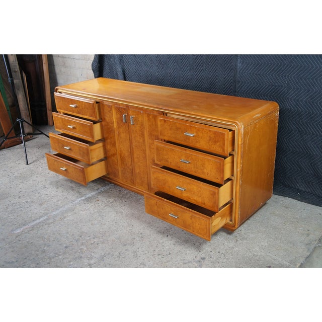1960s American of Martinsville Art Deco Lowboy Burled Triple Dresser & Mirror MCM For Sale - Image 11 of 16
