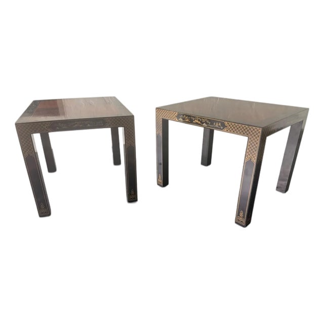 1980s Drexel Heritage Chinoiserie Parsons Side Tables, Pair – Lacquered With Gilt Asian Motif Inlay For Sale