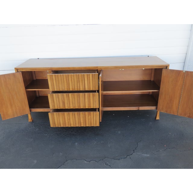 John Widdicomb Mid Century Two Part Sideboard Display Shelves Bookcase 6417 For Sale - Image 9 of 18