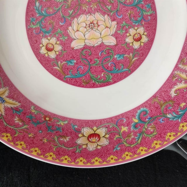 Chinese Ceramic Plate,Qianlong Marked Famille Rose Porcelain Plate Hand Painted Floral Patterns Pattern For Sale - Image 4 of 10