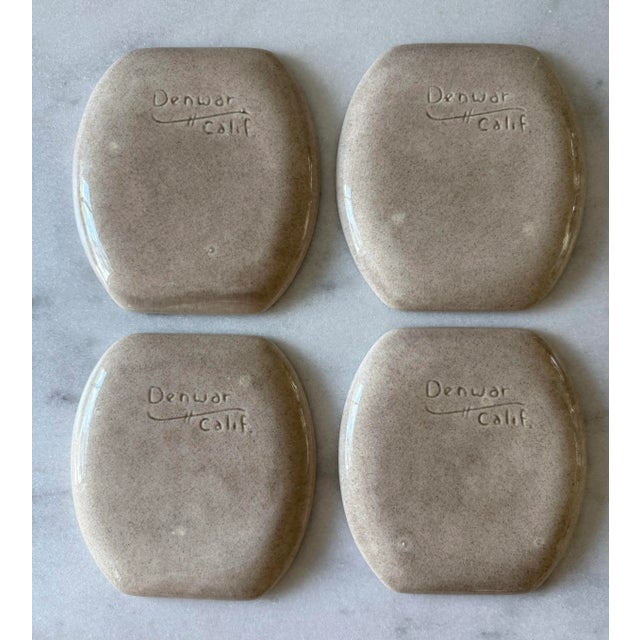 Taupe Set of 4 Mid Century Denwar California Pottery Plates For Sale - Image 8 of 10