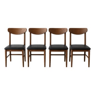 Set of 4 Mid Century Modern Walnut Dining Chairs. For Sale