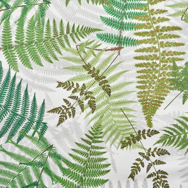 Familar fern fronds get a fashionable update in this extra-large, extra-special pattern. It's an imaginative botanical...