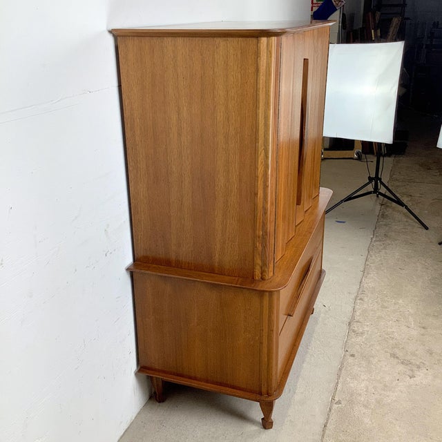 Mid-Century Modern Vintage Mid-Century Modern Walnut Highboy Dresser With Sculpted Pulls For Sale - Image 3 of 12