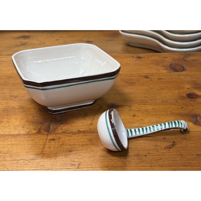 Quimper Earthenware Lobster Service, 1930s, Set of 27 For Sale - Image 9 of 18