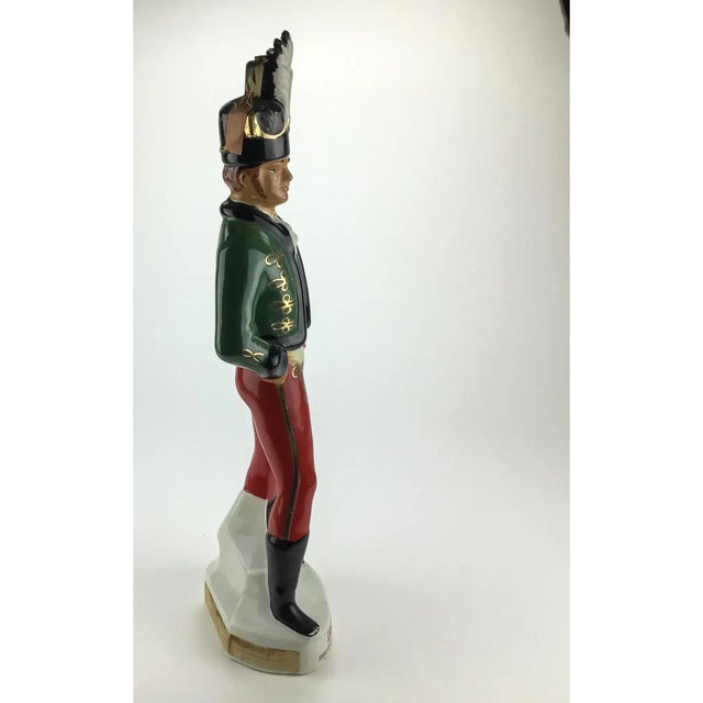 1930s Coronetti Italian Royal Soldier Irish Mist Liqueur Decanter For Sale - Image 5 of 12