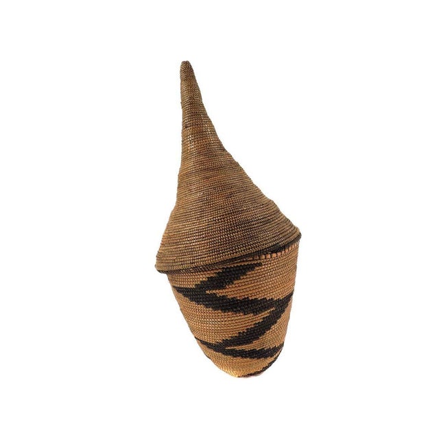 Early 20th Century Early 20th Century Tutsi Basket with Lid Rwanda For Sale - Image 5 of 5