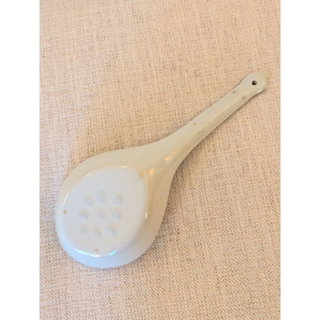 Late 20th Century Blue and White Rice Eye Floral Bowl and Spoon For Sale - Image 10 of 11