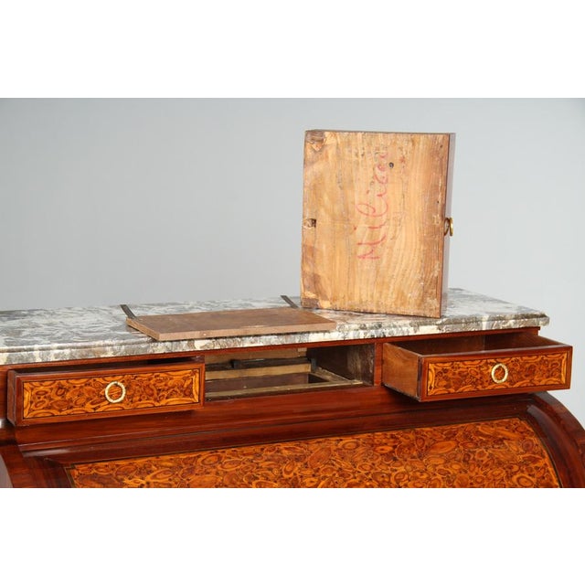 Antique Oysterveneer Secretaire, 1770s For Sale - Image 9 of 18