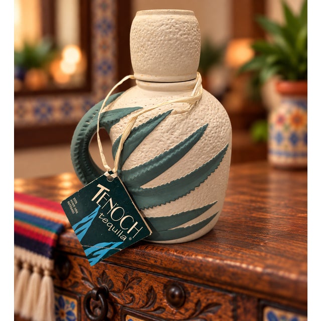 1990s Mexican Tenoch Reposado Sculptural Agave Ceramic Tequila Bottle - Empty For Sale - Image 4 of 6