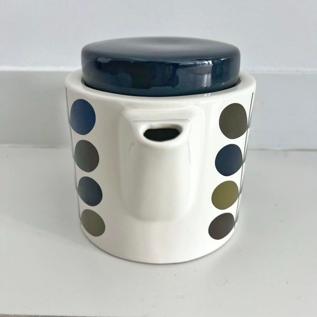 Mid-Century Modern Orla Kiely Teapot Multi Stem in Khaki Marine Print For Sale - Image 3 of 7