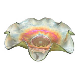 Antique Northwood “Blossoms & Palms” Green Carnival Glass Ruffled Bowl, C. 1910 For Sale