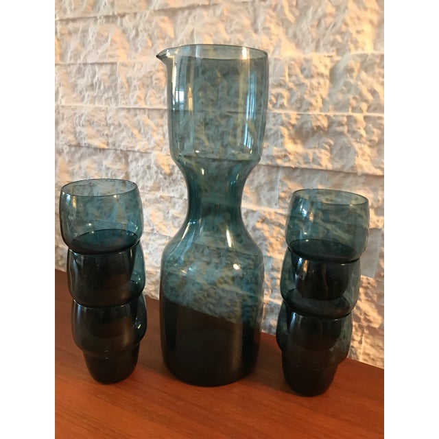 1950s Kjell Blomberg Gullaskruf Art Glass Decanter & Beaker Glasses Set- 7 Pieces For Sale In New York - Image 6 of 9