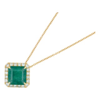 Square Emerald Cut Fancy Vivid Green Emerald Diamond Halo 18 Karat Yellow Gold For Sale