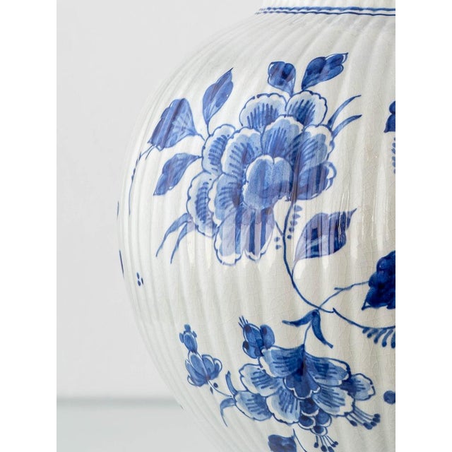 Large Hand-Painted 300th Anniversary Ceramic Table Lamp from Royal Delft, 1953 For Sale - Image 15 of 17