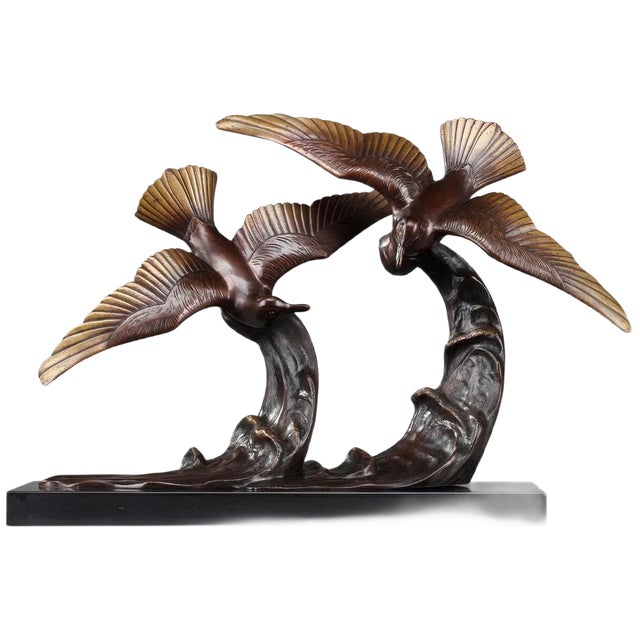 Bronze Flying Gulls Figure by Enrique Molins For Sale