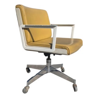 1970s Mid-Century Chrome and Molded Plastic Desk Chair For Sale