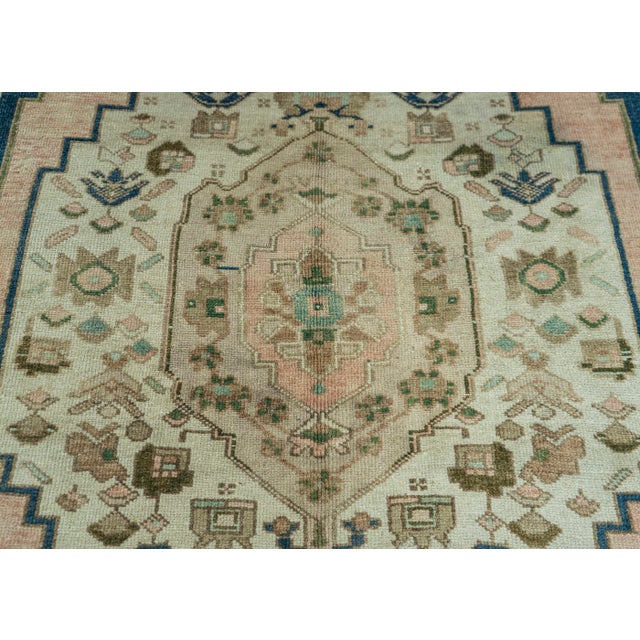 Turkish Vintage Rug 6'3" x 10'5" #20664 For Sale - Image 4 of 8