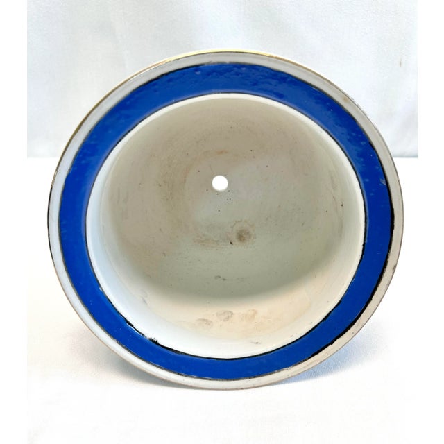 Chinoiserie Vintage Blue Floral Bird Chinoiserie Cachepot Porcelain Planter With Gold Detail For Sale - Image 3 of 6
