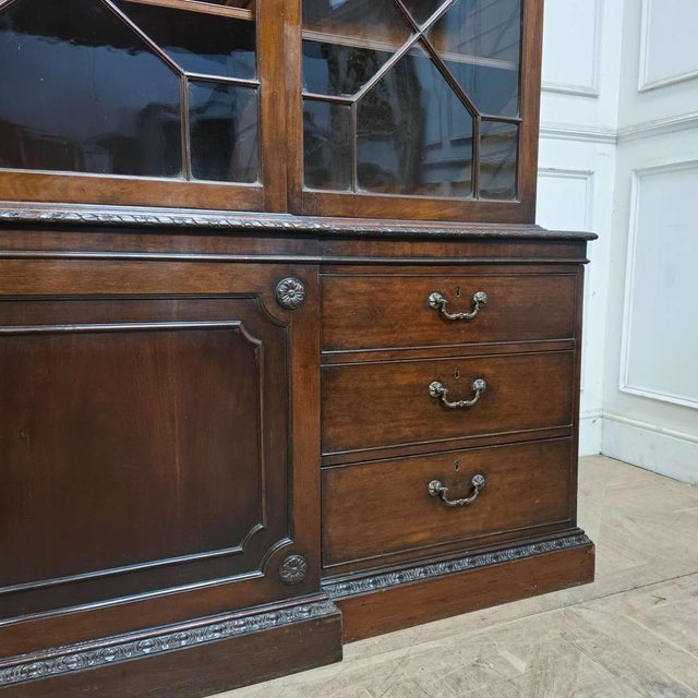 18th Century English Glazed Mahogany Bookcase For Sale - Image 3 of 13