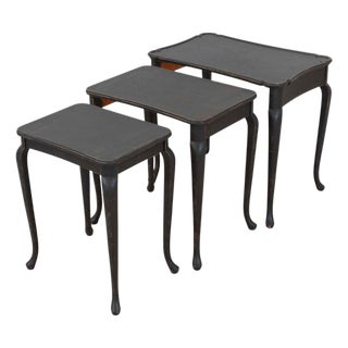 Mid 20th Century Set of Swedish Queen Anne Style Nesting Tables For Sale