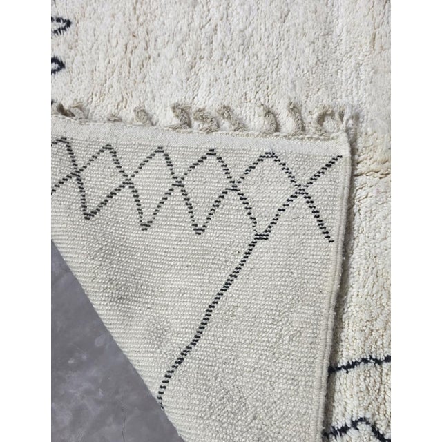 Abstract Black and Ivory Moroccan Rug - 9 X 6.3 Ft For Sale - Image 3 of 8