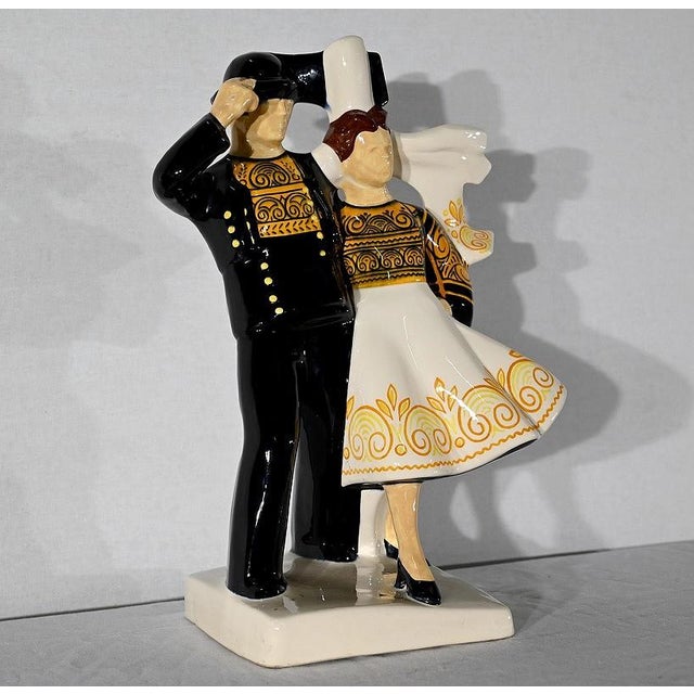 Bigouden Dancer Couple by R. Micheau-Vernez for Henriot Quimper, Mid-20th Century , in Very Good conditions. Designed 1950...