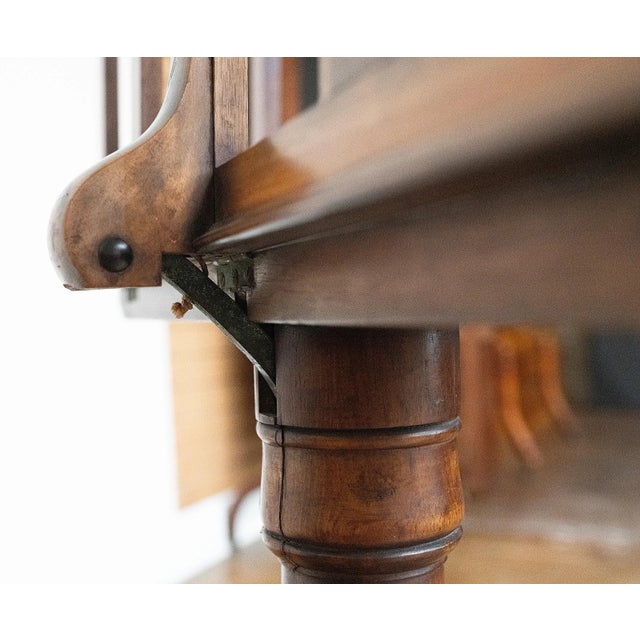 English Portfolio or Art Folio Stand of Turned Walnut on Pedestal Base For Sale - Image 12 of 13